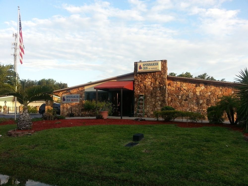 Spinnaker Inn Of Naples Vineyards Esterno foto